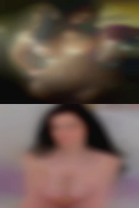 Two bodies show naked women in sync.